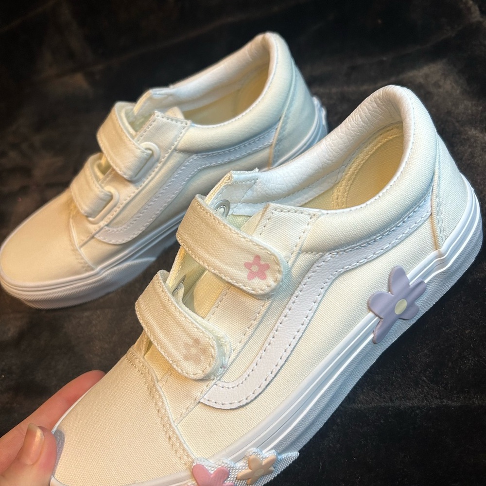 Vans Kids Cream Sneakers with Pastel Floral Details